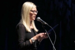 natasa medvesek obcinska proslava1